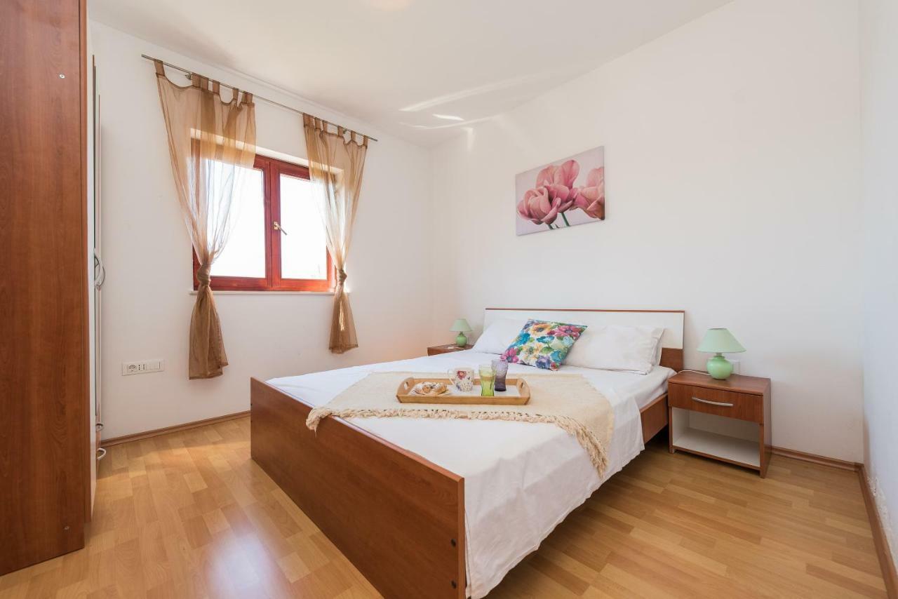 Apartments Blandona Biograd Na Moru Exterior foto